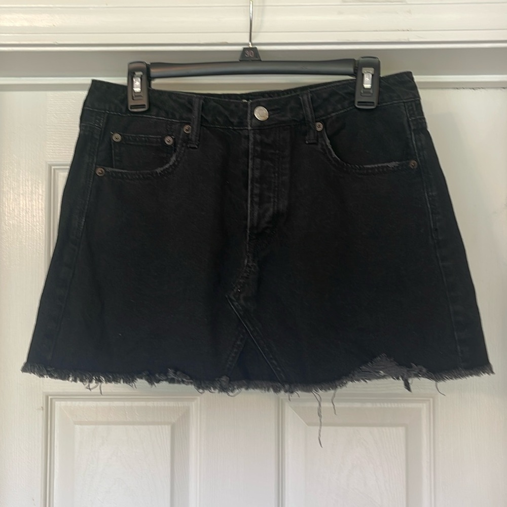 American Eagle - black denim mini skirt - button fly - size 10
